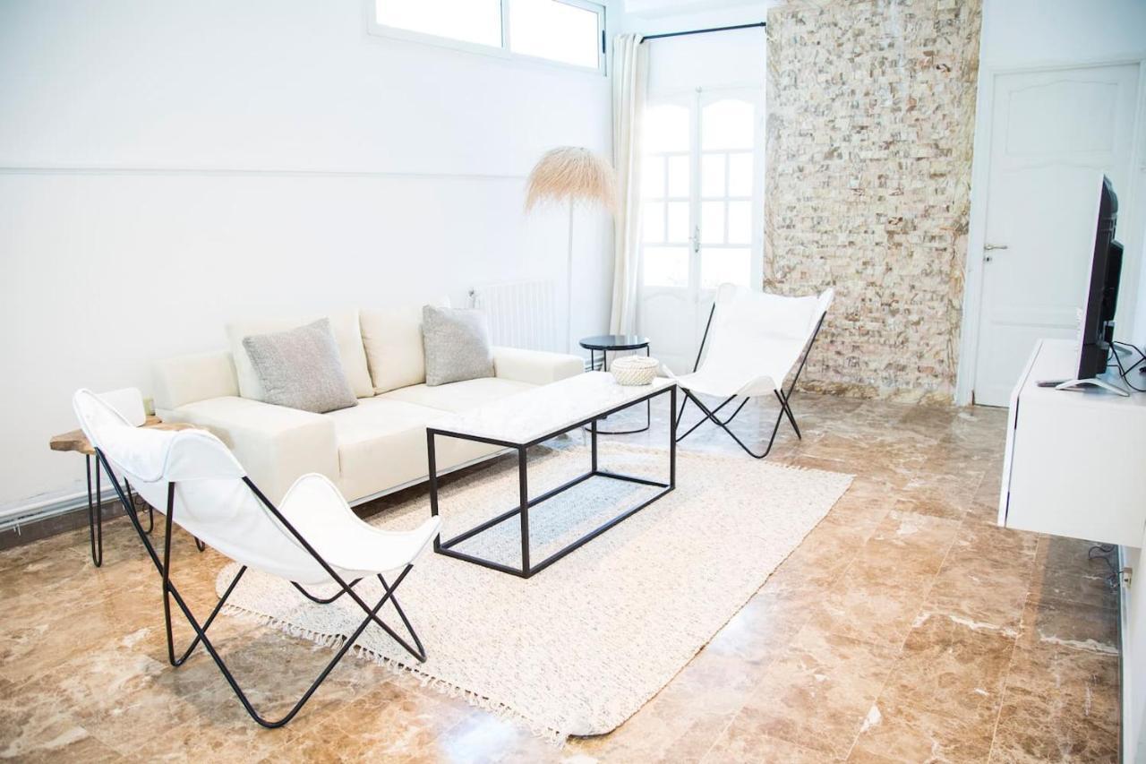 Le Centre-Ville: Tres Chic Appartement A La Marsa Exterior foto