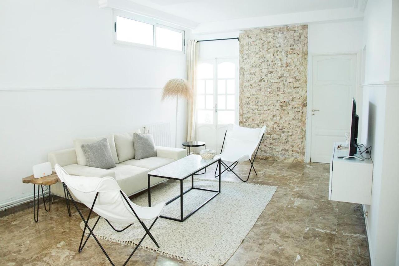 Le Centre-Ville: Tres Chic Appartement A La Marsa Exterior foto